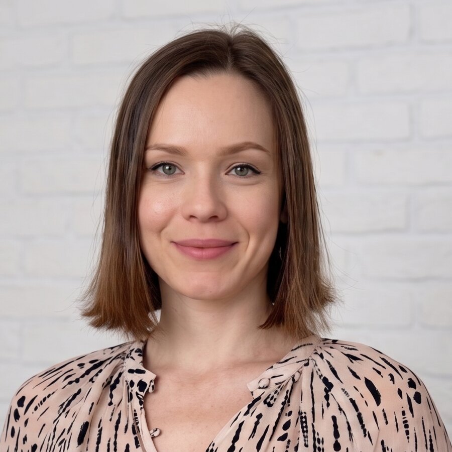 Lucie Desrumaux Šteinerová, M.A.